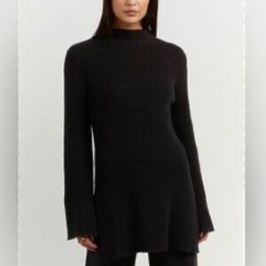DISSH Black Crew Neck Sweater